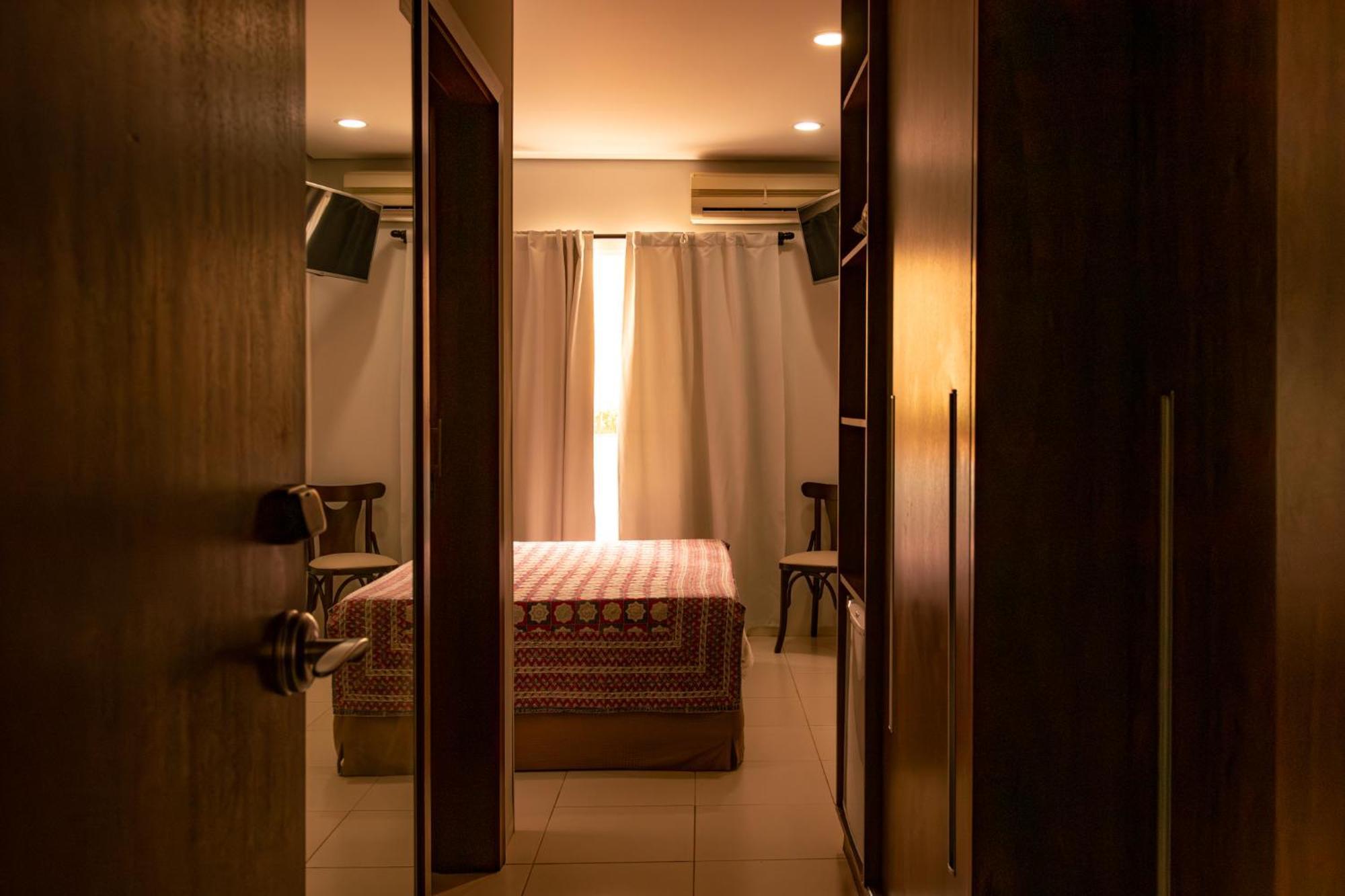 Taj Hotel Três Lagoas Zewnętrze zdjęcie